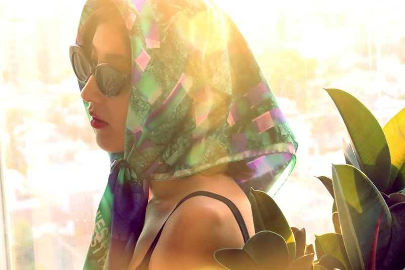 【展现浪漫品味的法式礼盒】 - 法式时尚精品 - 纯丝印花头巾 - 发带/发箍 - 丝．绢 绿色