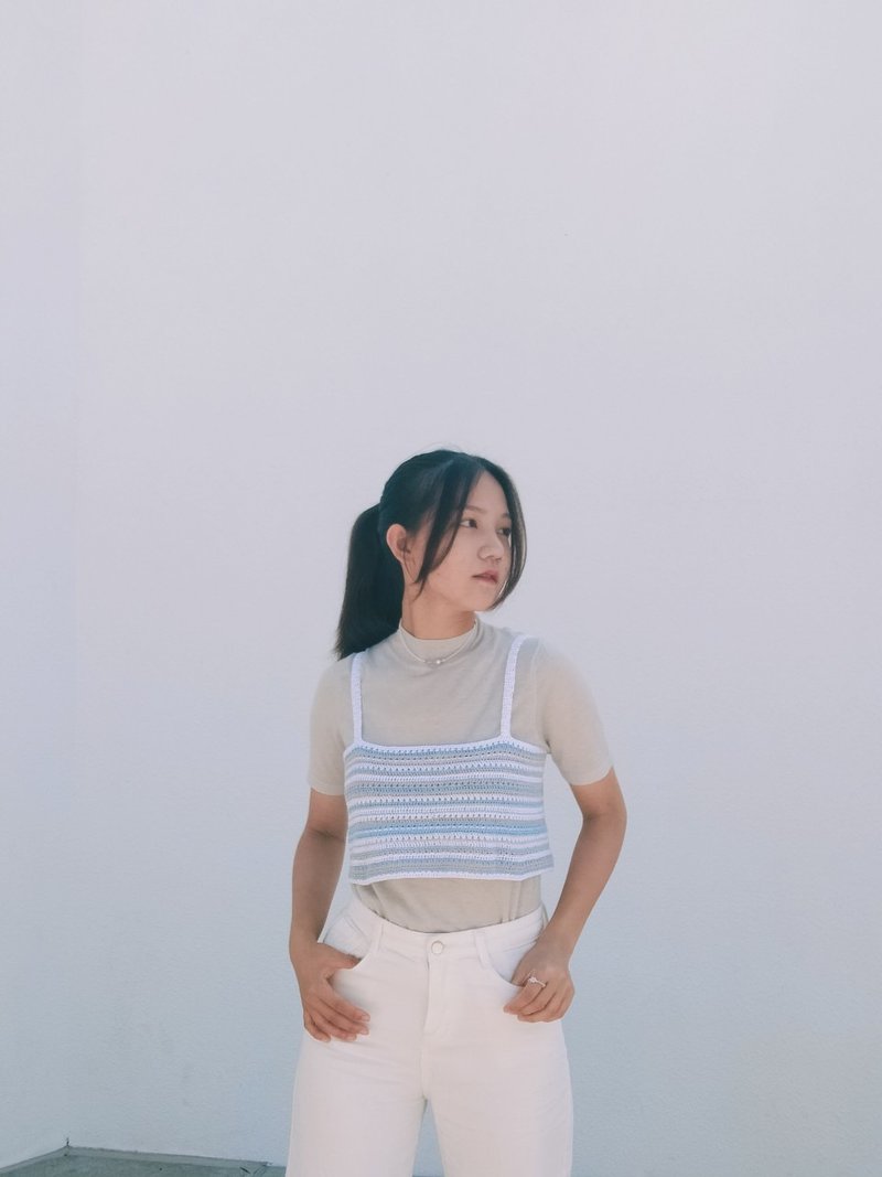 盐系少女 手工编织横纹背心 - 女装背心 - 棉．麻 蓝色