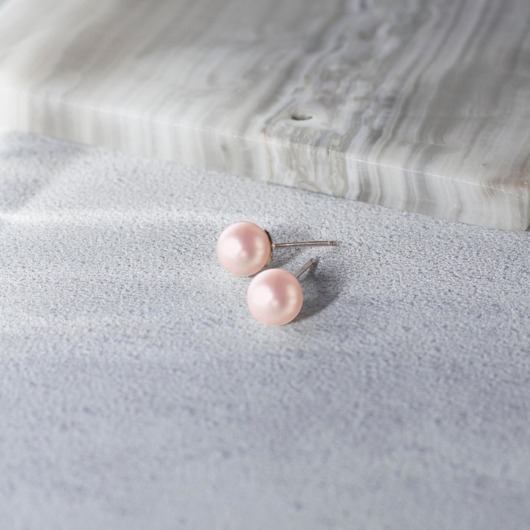 经典玫瑰珍珠耳环 7mm Rose Pearl Stud - 耳环/耳夹 - 珍珠 粉红色