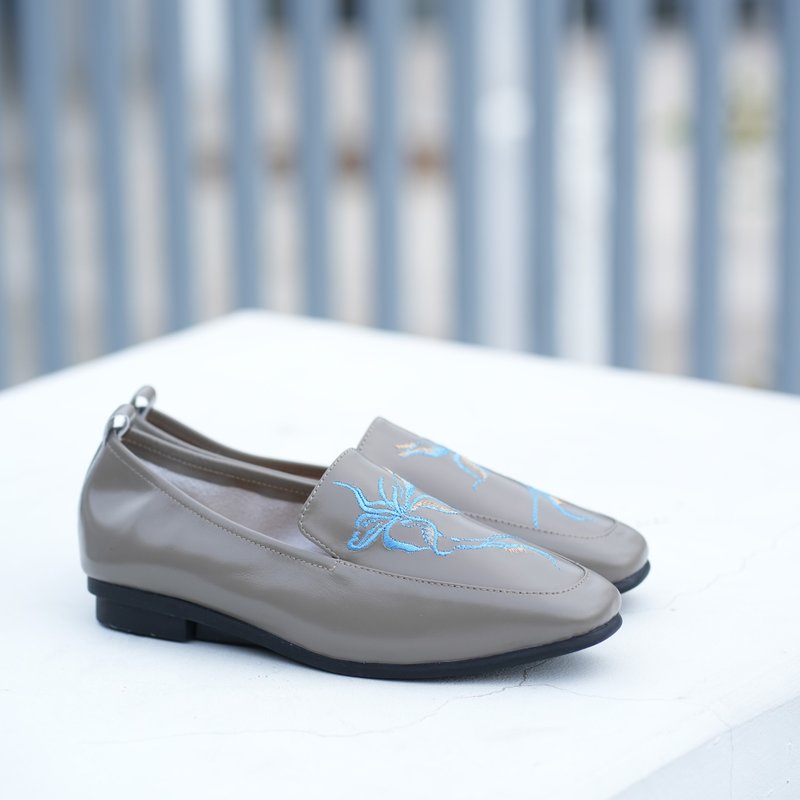 刺绣乐福鞋-静花影(质感灰) - 女款牛津鞋/乐福鞋 - 真皮 灰色