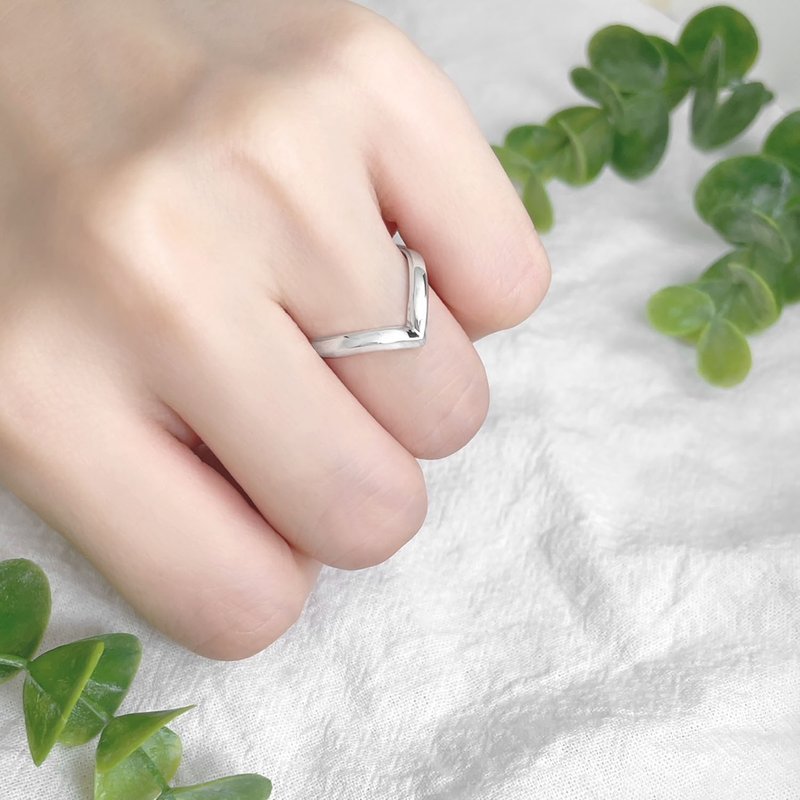气质V字形银戒 - 戒指 - 纯银 银色