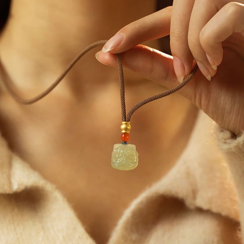 【醒狮】天然和田玉吊坠项链/精雕玉石小狮子玉坠 - 项链 - 玉石 绿色