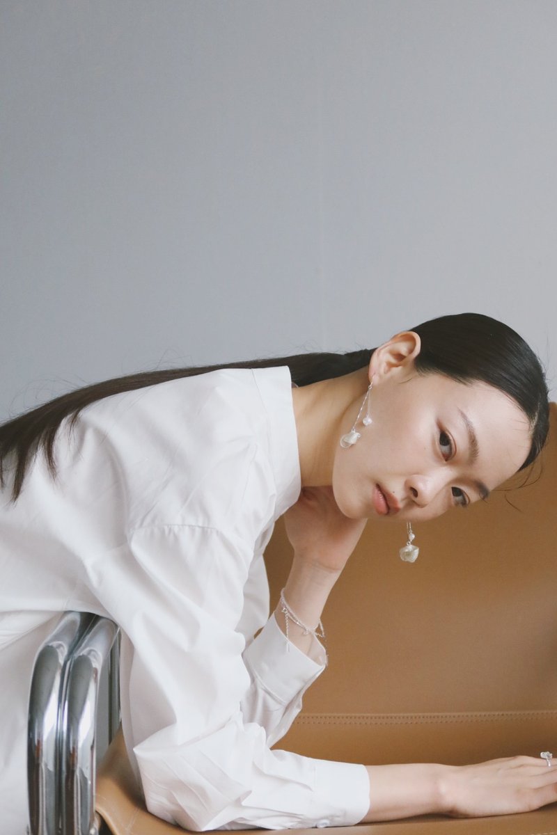 2023翅膀耳环\耳夹可 树脂耳环 夹式耳环 925银针 七夕 情人节礼 - 耳环/耳夹 - 树脂 银色