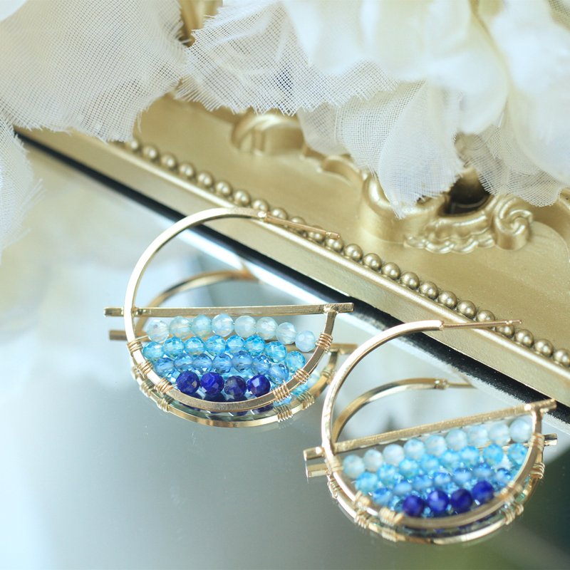 夏天渐层海蓝清透托帕石 青金石宝石手工设计感 几何大圆圈金耳环 - 耳环/耳夹 - 半宝石 蓝色