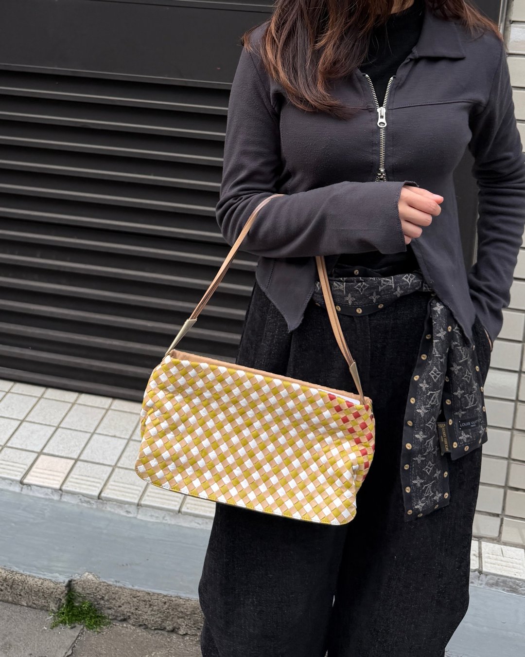 中古包 Bottega Veneta 宝缇嘉 肩背包 - 侧背包/斜挎包 - 真皮 卡其色