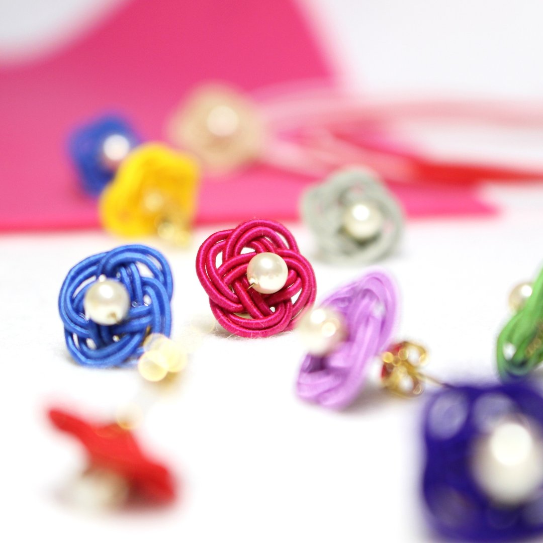 japanese style pierce / earring / mizuhiki / japan / accessory / flower / kawaii - 耳环/耳夹 - 丝．绢 多色