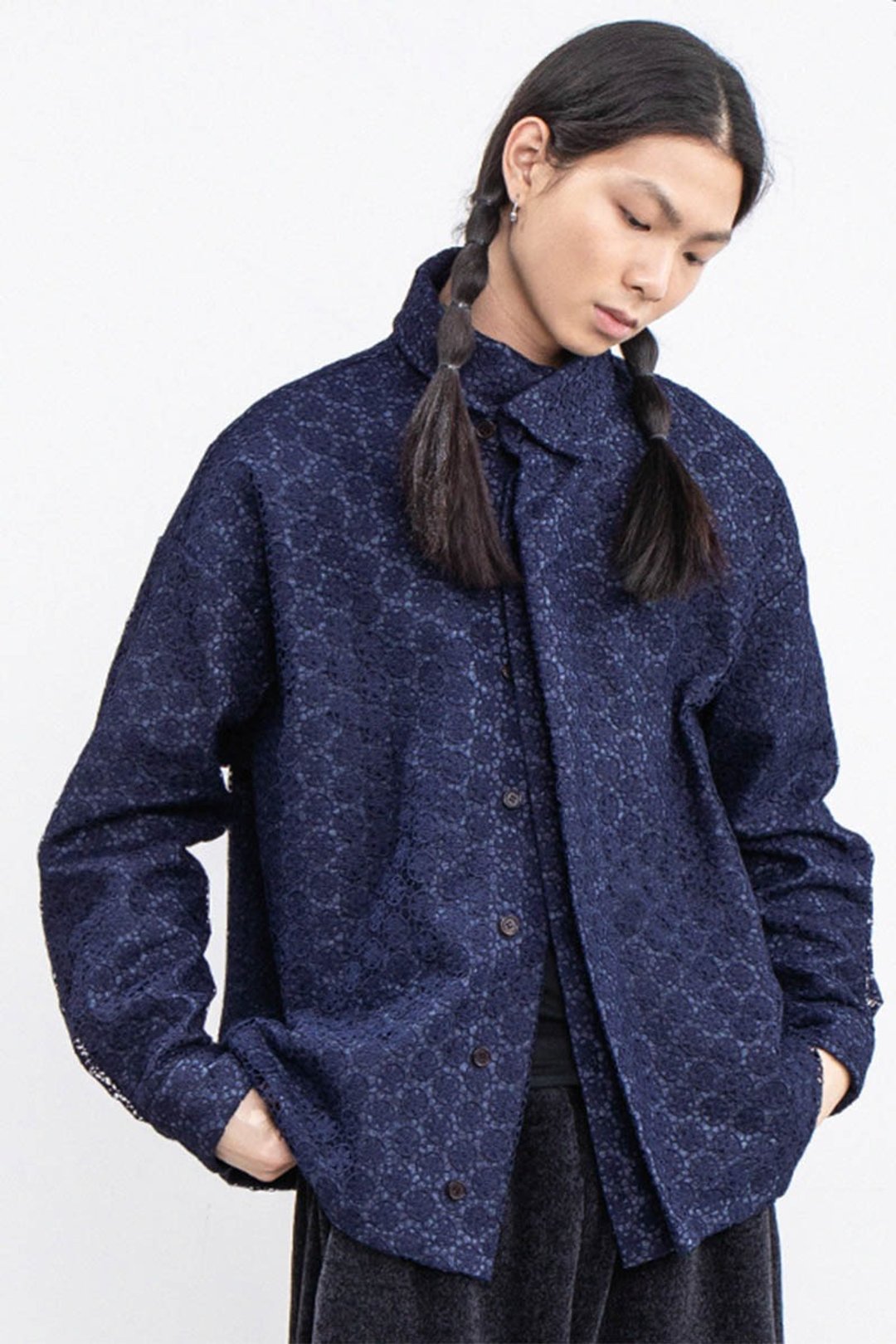 Lace-Embroidered Jacket 蕾丝镶嵌衬衫式夹克 無性別穿搭 - 男装外套 - 棉 蓝色