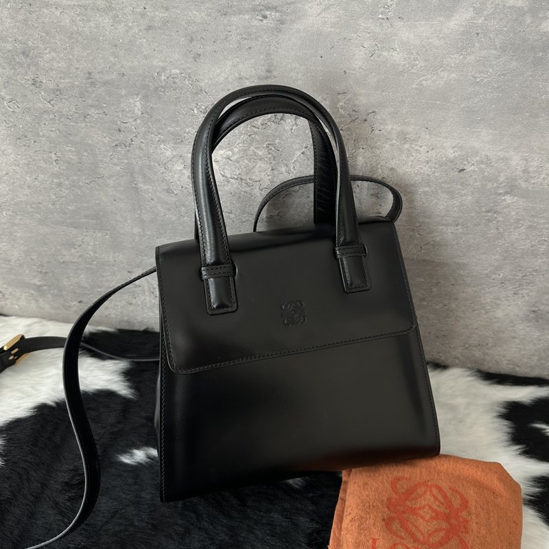 Loewe 罗意威 So Black Kelly 包 - 侧背包/斜挎包 - 真皮 黑色