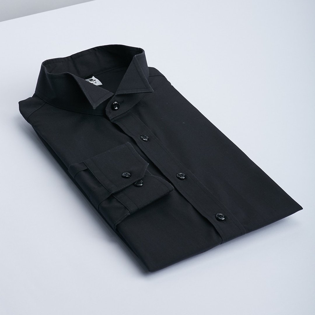 礼服领黑衬衫-戴上经典黑领结后,旁边会多一位美女的神奇礼服衬衫 - 男装衬衫 - 棉．麻 黑色