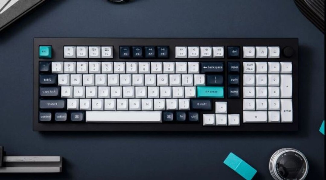 Keychron Q5 Max QMK/VIA 无线定制化机械式键盘 (香蕉轴) - 电脑配件 - 铝合金 