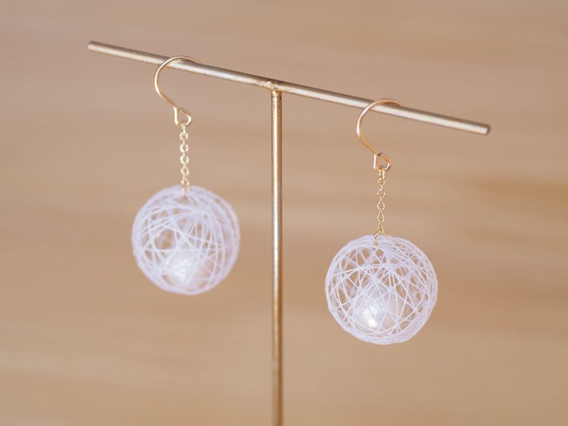 Clip-On pearls - 耳环/耳夹 - 丝．绢 白色