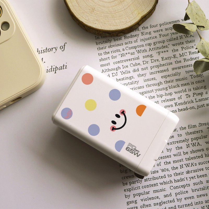 笑点很多 ONPRO UC-GAN65W 氮化镓65W 3孔快充充电器 CSBI04 - 充电宝/传输线 - 其他材质 