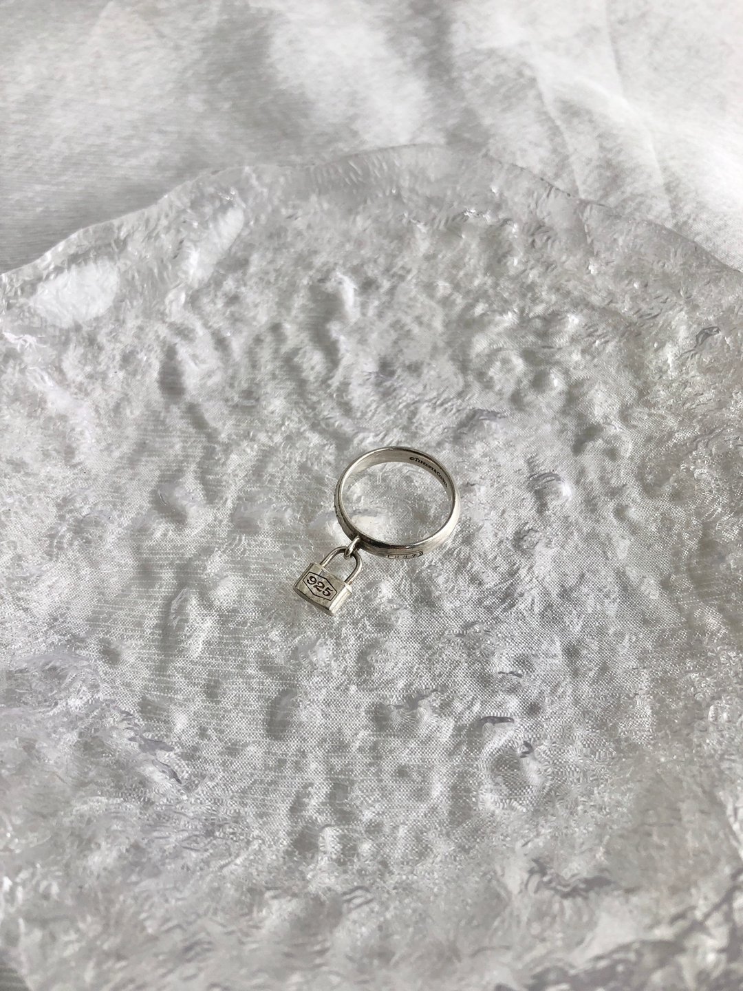 【VintageShop solo 日本直送中古包专卖店】Tiffany & Co. 蒂芙尼 戒指 银 925 锁头造型 复古 vintage nc57c7 - 戒指 - 纯银 银色
