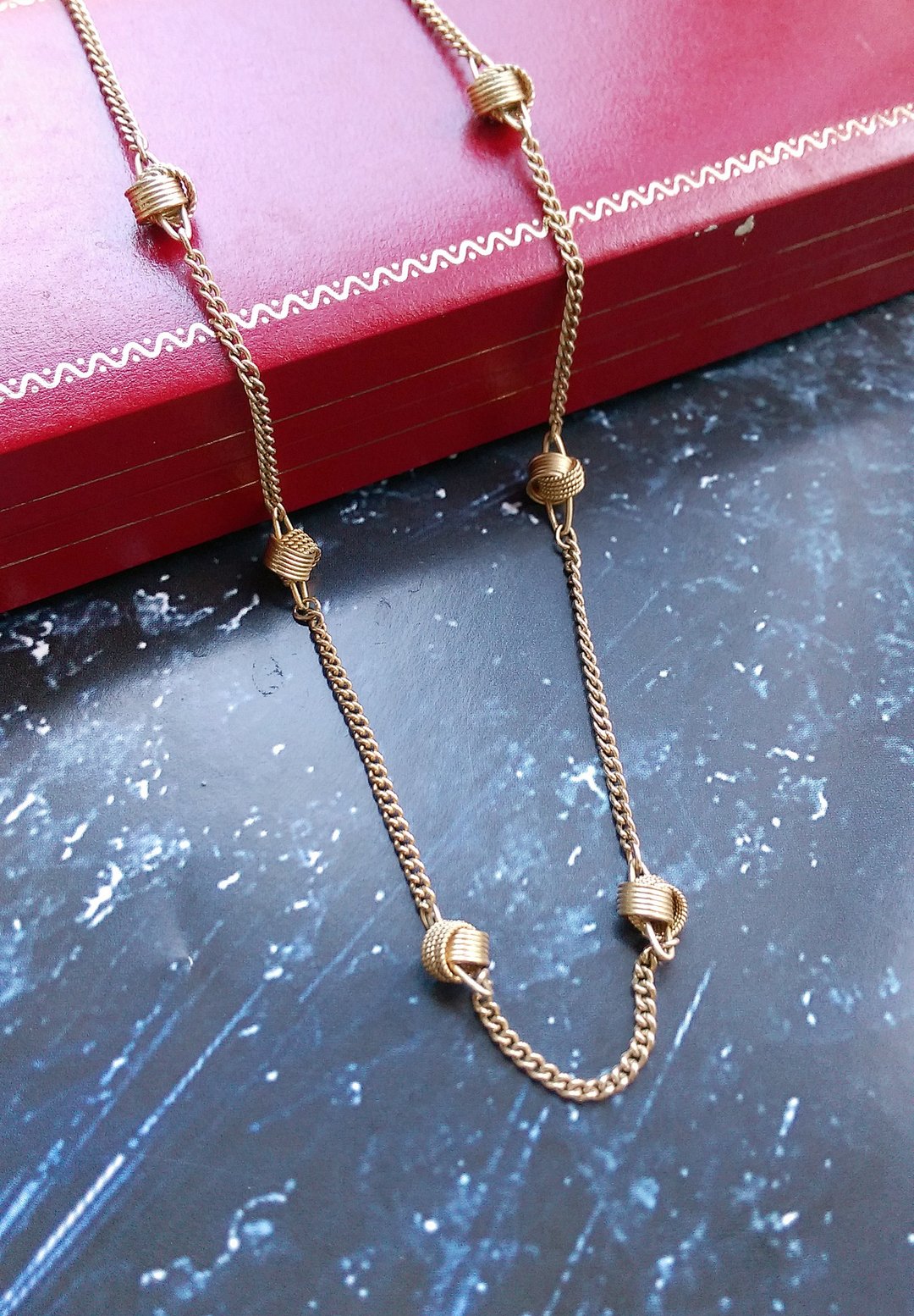 【西洋古董饰品 】1977年 AVON Delicate Knot 项链 - 项链 - 其他金属 金色