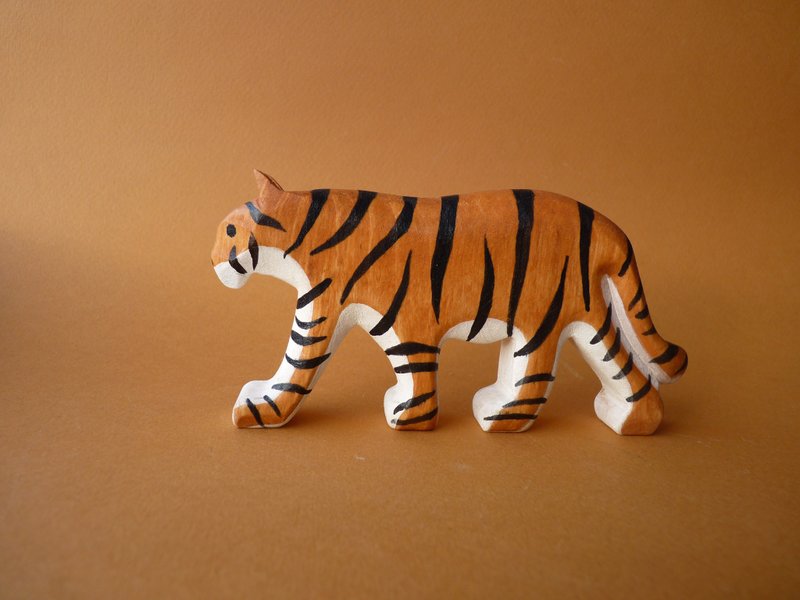Wooden tiger figurine - Wooden animals - Wooden toys - Natural Toys- Tiger toy - 玩具/玩偶 - 木头 橘色