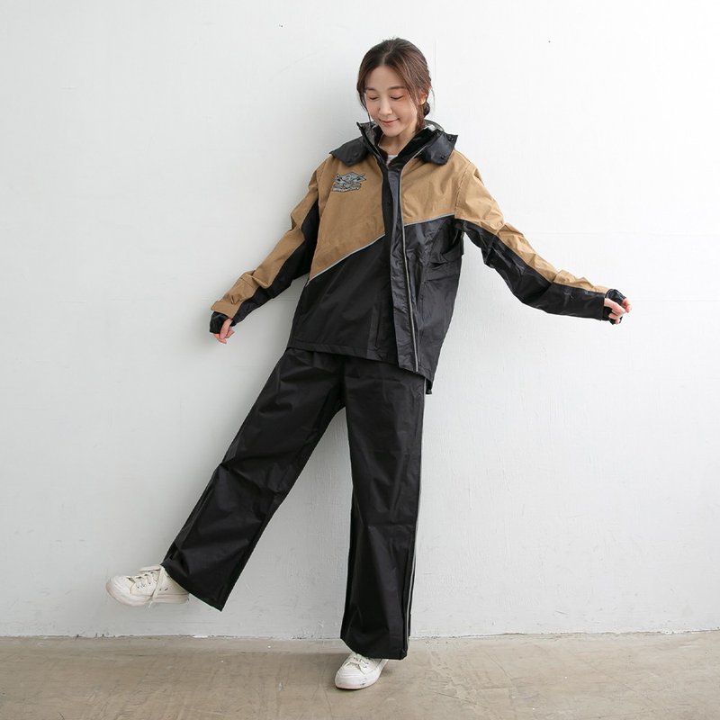 【背包款】终结者斜开专利两件式风雨衣-卡其 - 雨伞/雨衣 - 防水材质 咖啡色