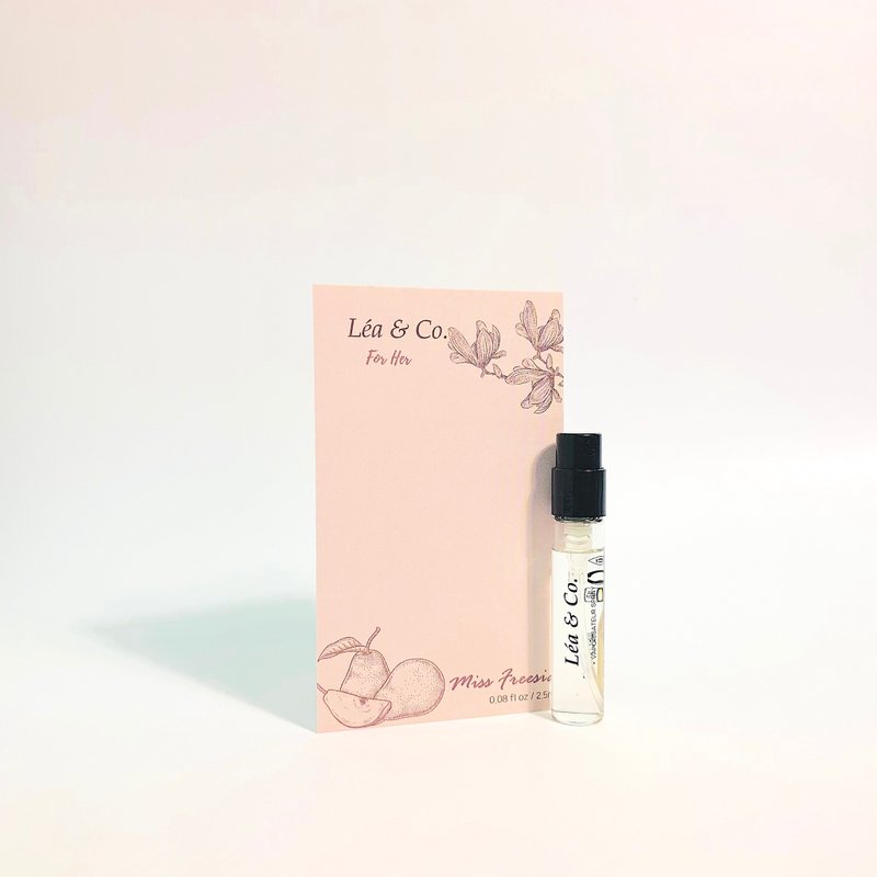 \Miss Freesia 小苍兰/随身口袋香水 2.5ml EDP - 香梨、小苍兰 - 香水/香膏 - 玻璃 