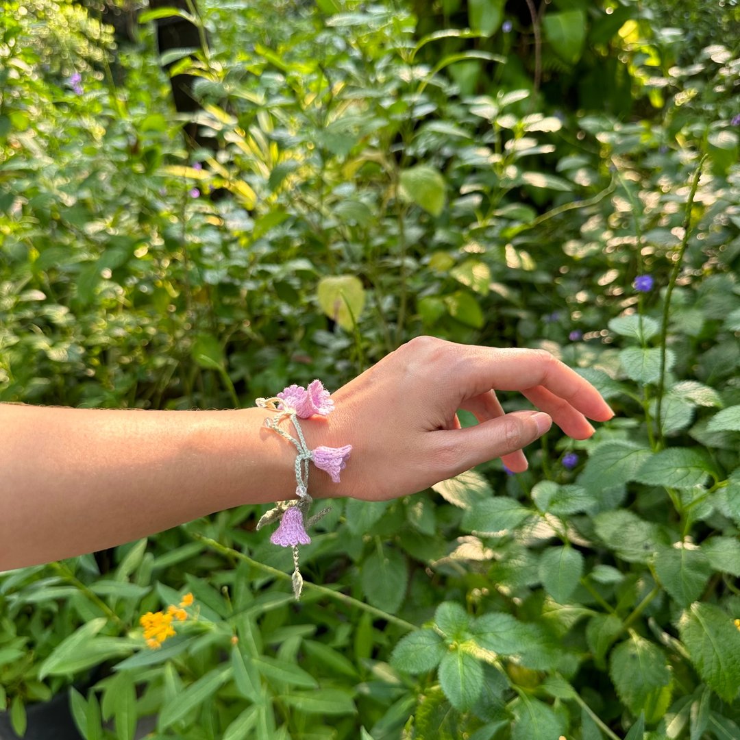 Lily of the valley crochet bracelet LAVENDER - 手链/手环 - 绣线 紫色