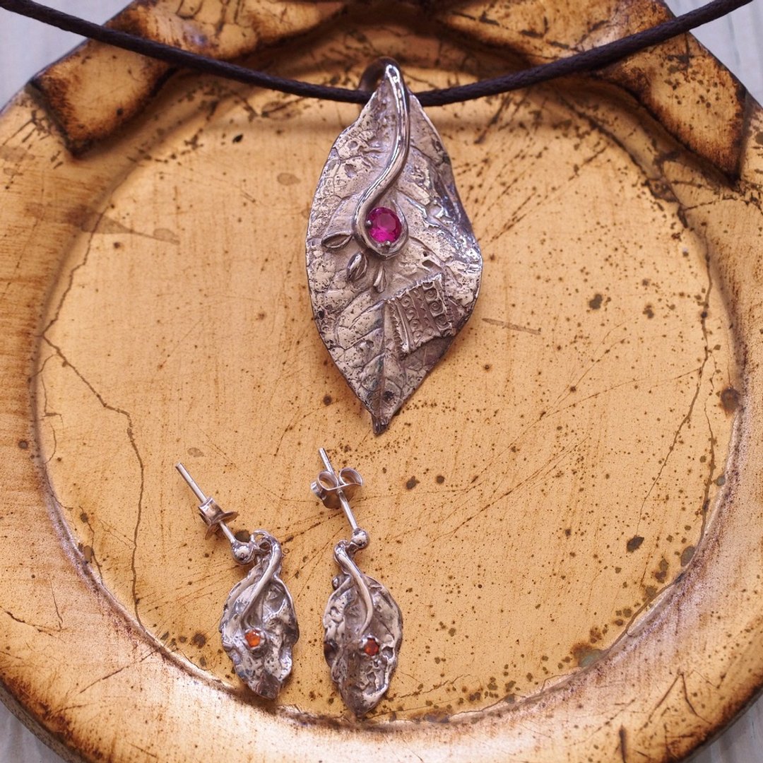 叶子造型 手工纯银 项链 耳环 仿真饰品 叶子饰品 Silver Leafs - 项链 - 纯银 银色