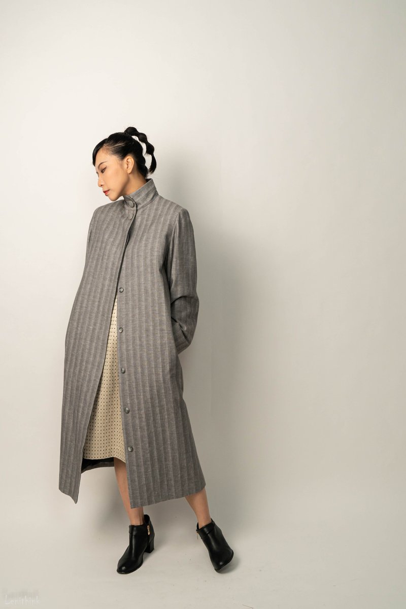 高领垂直肩长大衣 - 女装休闲/机能外套 - 棉．麻 黑色