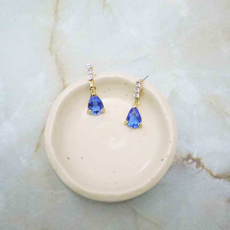 简约蓝水晶透亮气质耳环 - 耳环/耳夹 - 宝石 蓝色