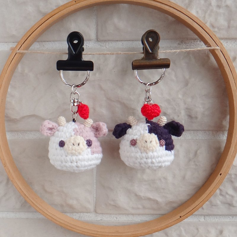 紫色牛牛/钥匙圈/毛线编织 - 钥匙链/钥匙包 - 其他人造纤维 紫色