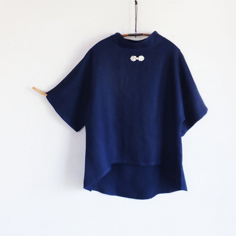 套衫的法国亚麻布 装饰钮扣 - 深蓝 - 女装上衣 - 棉．麻 蓝色