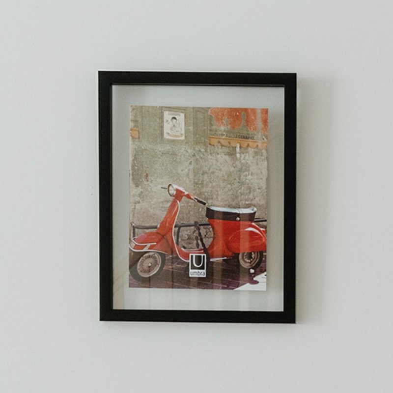 【Umbra】Document壁挂式相框(黑11x14寸) | 画框 圣诞礼物推荐 - 画框/相框 - 玻璃 黑色