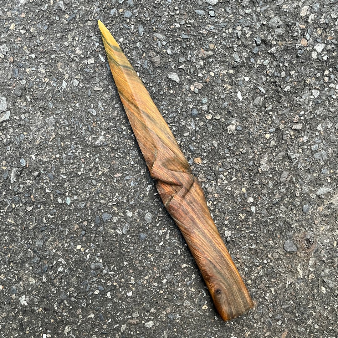 我贩剑　妖匕　晓例循　绿檀收藏艺品　匕首　木刀小刀　魔剑纸镇 - 摆饰 - 木头 绿色