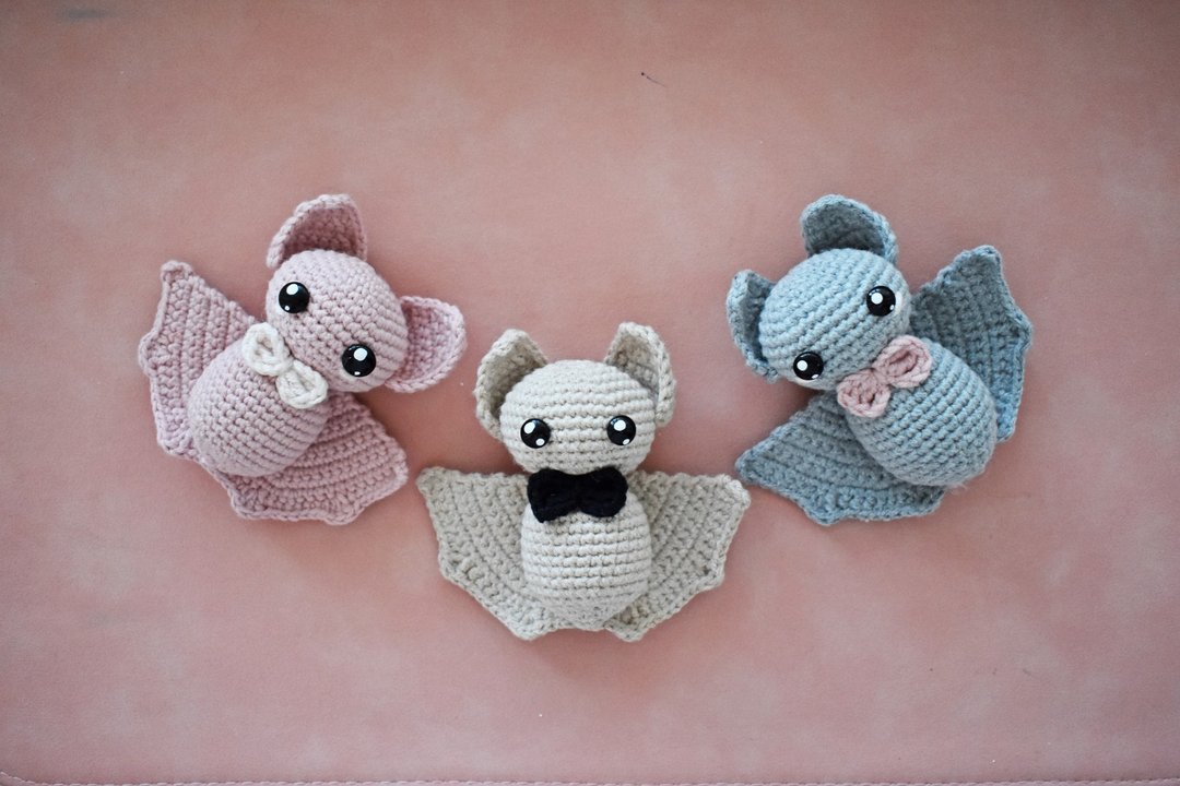 Crochet pattern BABY BAT, PDF Digital Download, DIY Amigurumi bat, halloween - 手工艺教程/工具书 - 其他材质 粉红色