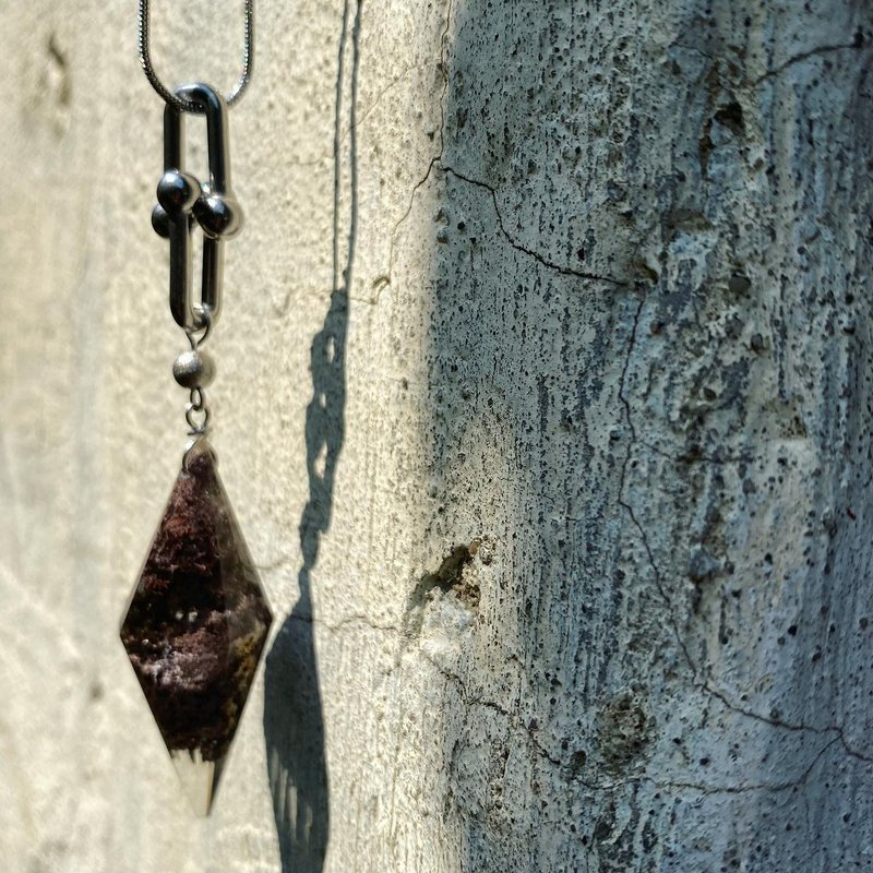 【Lost and find】Sale 红 幽灵水晶 守护灵石 颈链 2T10 - 项链 - 宝石 红色