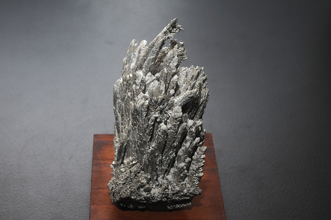 铝镁矿  矿石/水晶/灵修/开运/招财/破煞/防小人 - 摆饰 - 铝合金 