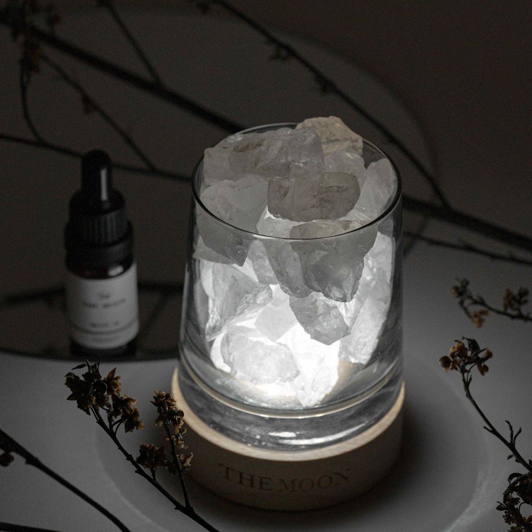 *新礼盒包装*THE MOON 白水晶扩香灯 // 平静X安神 - 香薰/精油/线香 - 水晶 白色