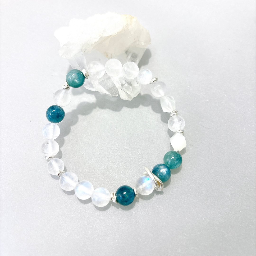 Ops Moonstone silver bracelet-月光石/纯银/蓝绿晶/表达力/手链 - 手链/手环 - 其他金属 白色