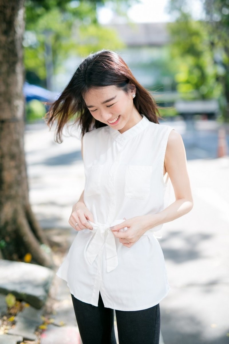 2-pocket high-collar shirt. - 女装衬衫 - 其他材质 白色