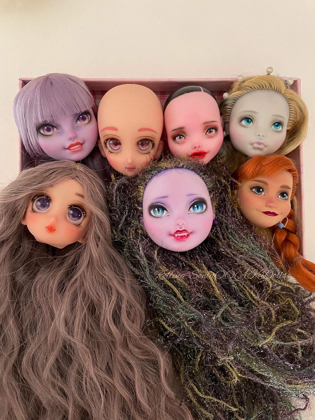 Ever After High Monster High Frozen 其中的一种 玩具娃娃 人形 - 玩偶/公仔 - 塑料 多色
