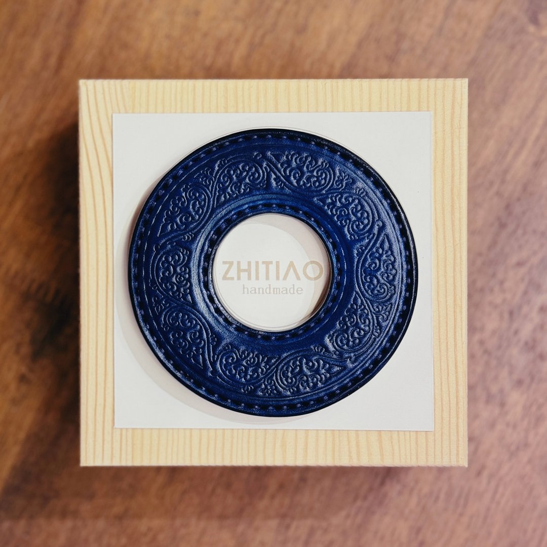 原创手工制作牛皮剑道刀镡 金银忍冬 蓝色 剑锷 Tsuba - 运动配件 - 真皮 蓝色