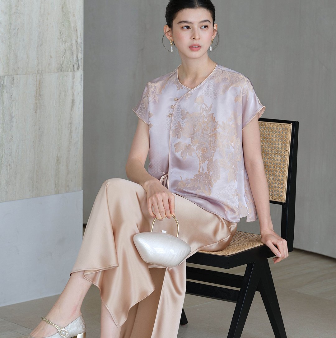 【桑蚕丝】新中式复古中国风 人丝提花/垂坠上衣/半裙 - 女装上衣 - 丝．绢 粉红色