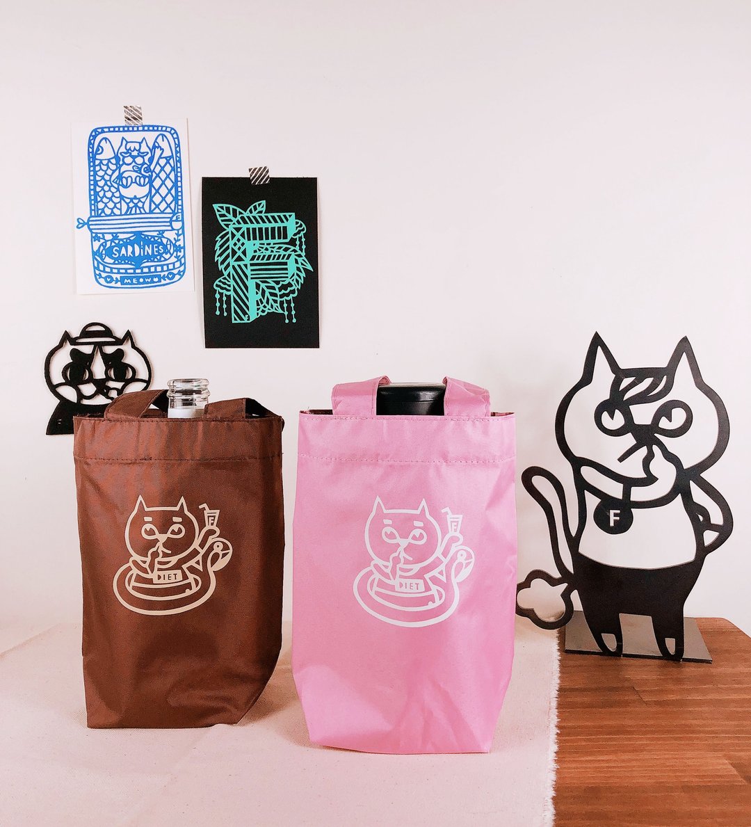 【纸好太太】肥泳圈鼻屎猫环保饮料提袋│超轻薄│好收纳│杯套 - 随行杯提袋/水壶袋 - 防水材质 白色