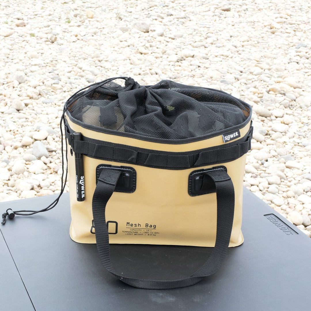 【日本SLOWER】防水束口手提包-12 L(三色可选) - 露营用品 - 橡胶 多色