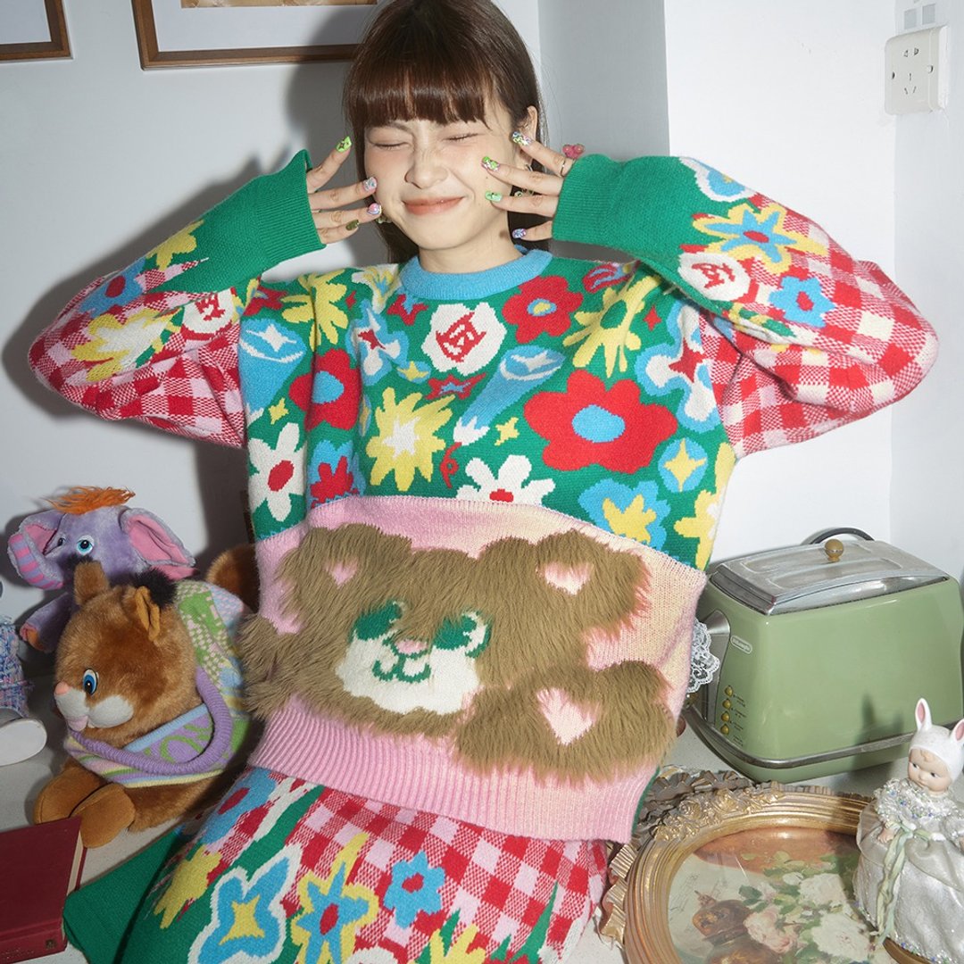 红格纹 毛绒小熊花朵 新年圣诞气氛毛衣 针织上衣 - 女装上衣 - 其他材质 多色