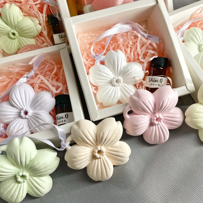 【手工制作】扩香石樱花香氛吊牌/赠送3ml精油 - 香薰/精油/线香 - 其他材质 