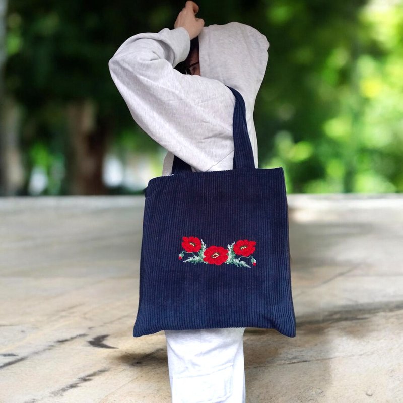手工乌克兰刺绣灯芯绒托特包 可拆卸收纳袋  波希米亚复古 柔软礼 - 手提包/手提袋 - 聚酯纤维 蓝色