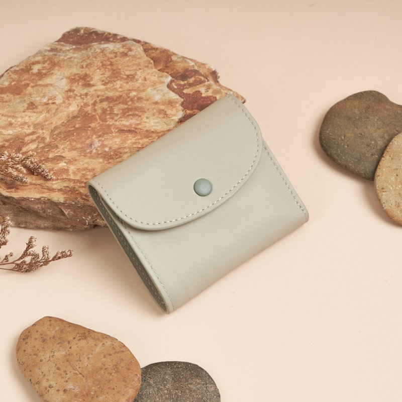 TRIFOLD leather wallet in Grey-light blue - 皮夹/钱包 - 真皮 灰色