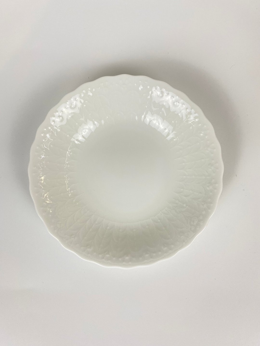 【Narumi】Silky White 丝路骨瓷水果碗(14cm) - 托盘/砧板 - 陶 白色