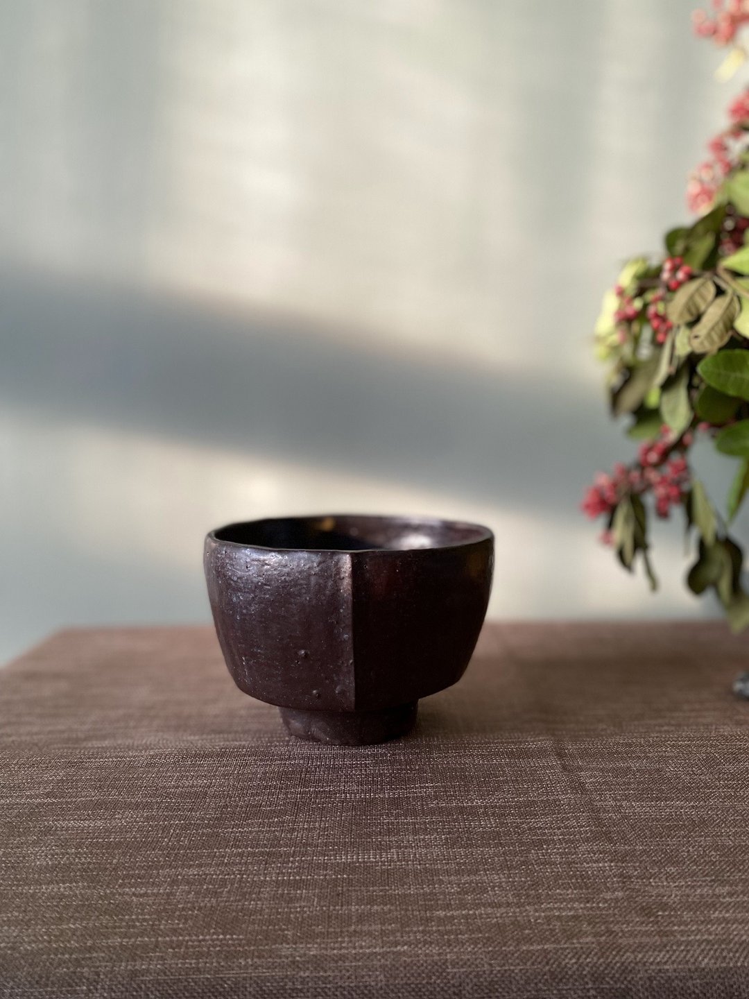 茶叶末色手捏陶碗 - 碗 - 陶 