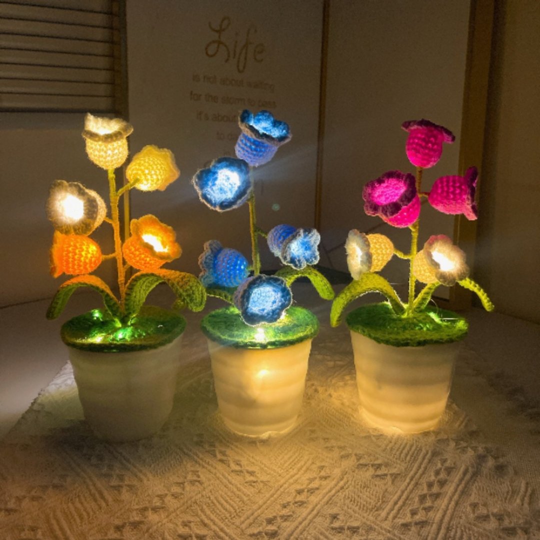 毕业礼物 毕业花束 定制化礼物 2026 手工编织鈎针发光 LED 百合花植 - 干燥花/捧花 - 棉 多色