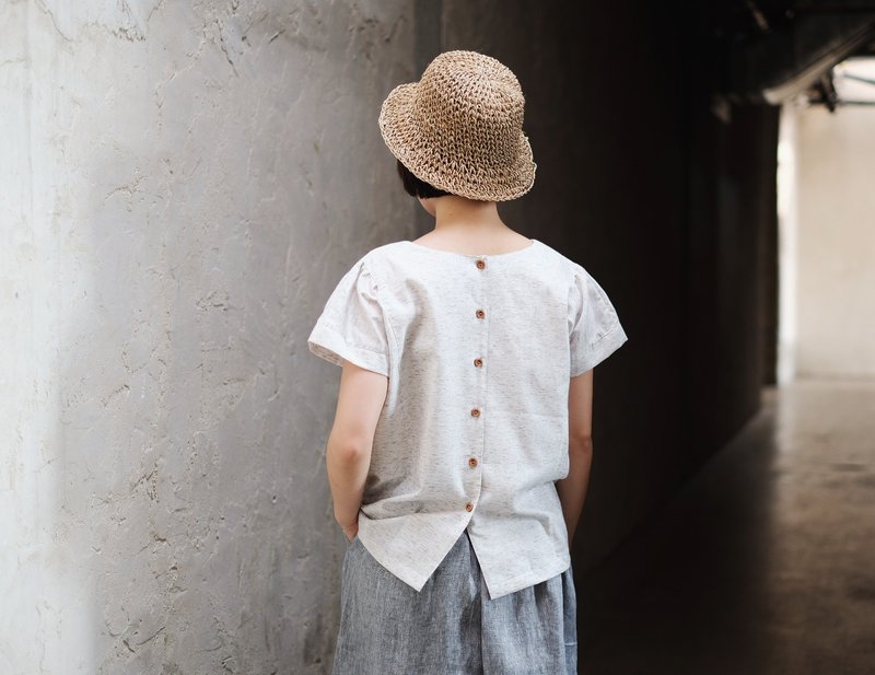 Mary Poppins : White - 女装短裤 - 棉．麻 白色