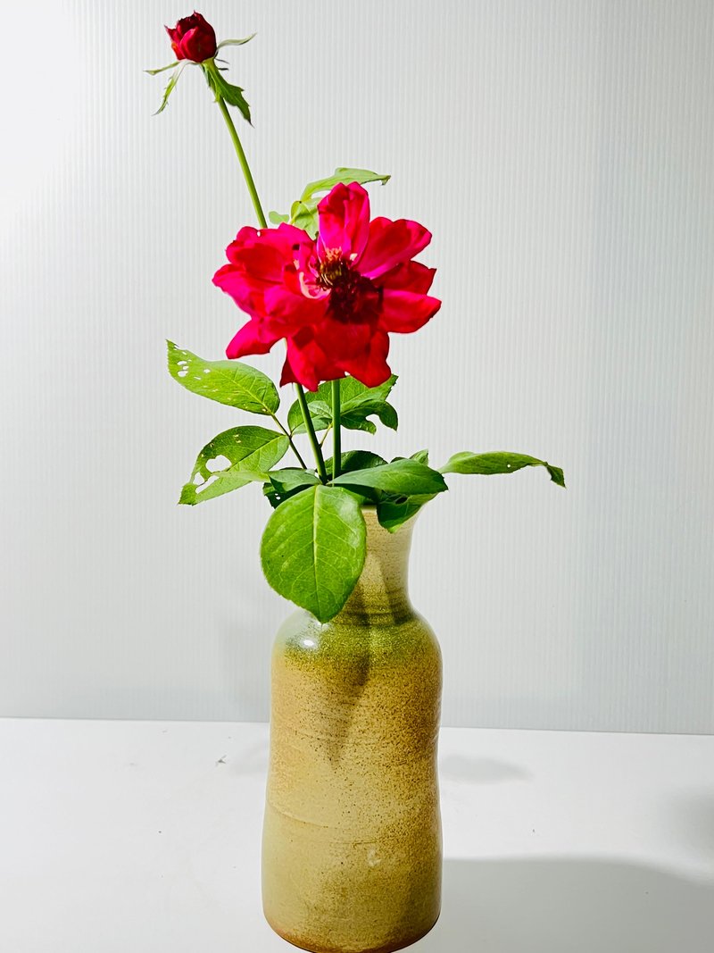 手工陶瓷花器/手作花瓶/花器/花瓶 - 花瓶/陶器 - 陶 