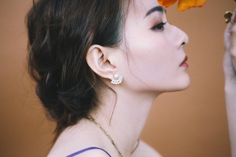 COR-DATE / 小蓬裙耳环 - 耳环/耳夹 - 其他材质 